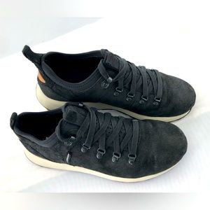 Merrell Mens , Waitsfield Sneaker , size 9 , Black Suede